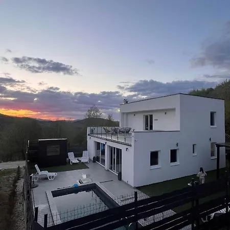 Timur Vila Villa