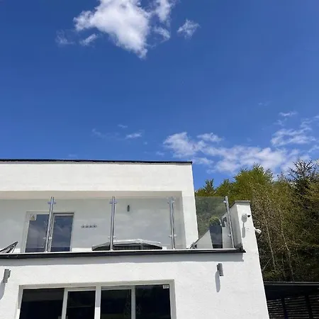 Timur Vila Villa Ilijas